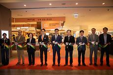 롯데백화점 팝업 행사 참석 (2).jpg